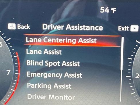 Certified 2025 Nissan Kicks SR image 17