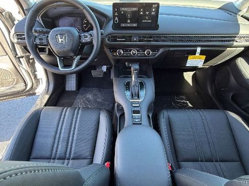 New 2026 Honda HR-V EX-L image 26