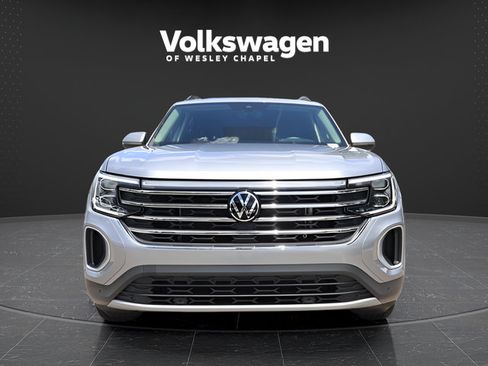 Certified 2024 Volkswagen Atlas SE FWD image 3
