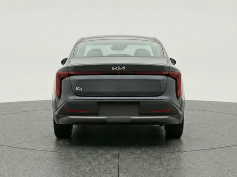 Used 2025 Kia K4 FWD image 7