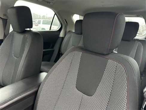 Used 2017 Chevrolet Equinox LS image 16