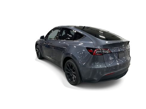 Certified 2023 Tesla Model Y Long Range AWD/4WD image 4