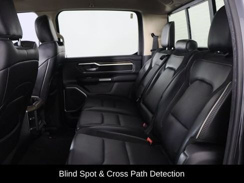 Used 2019 RAM 1500 Laramie AWD/4WD image 8
