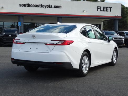 New 2026 Toyota Camry LE image 5