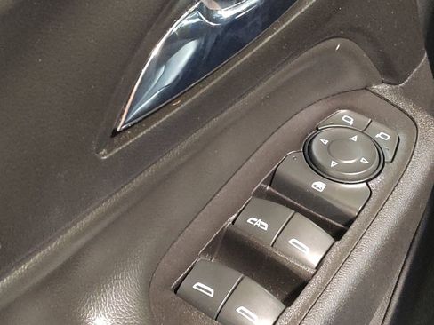 Used 2020 Chevrolet Equinox Premier image 27