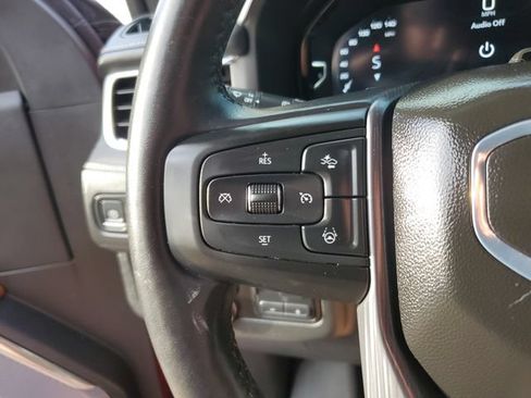 Used 2024 GMC Yukon Denali Ultimate AWD/4WD image 28