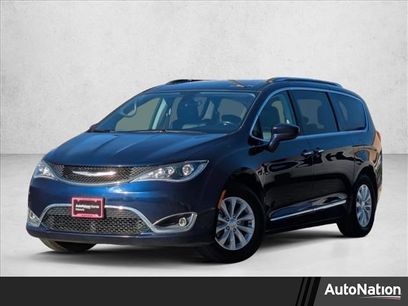 Used 2018 Chrysler Pacifica Touring-L Plus