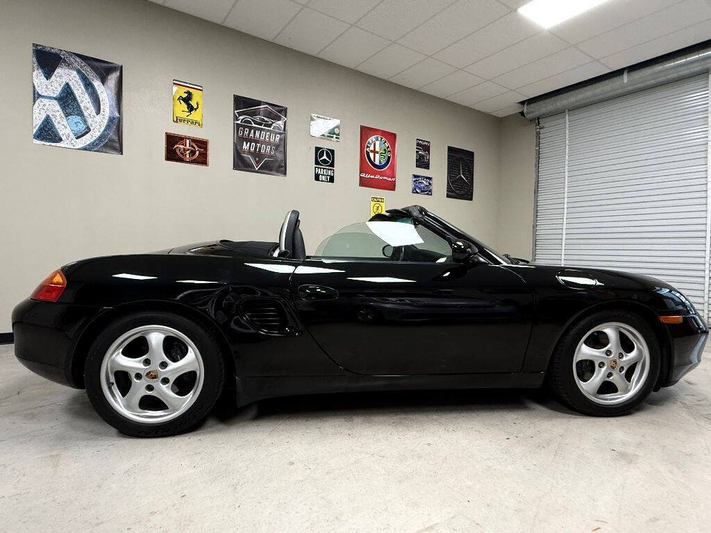 Used 1999 Porsche Boxster RWD image 11