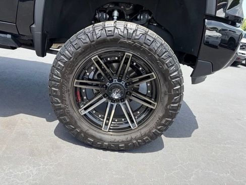 Used 2024 Chevrolet Silverado 2500 Custom w/ Custom Value Package AWD/4WD image 9