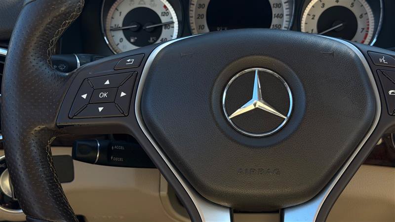 Used 2015 Mercedes-Benz GLK 350 4MATIC image 27