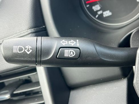 Certified 2023 GMC Terrain SLE w/ Driver Convenience Package AWD/4WD image 22