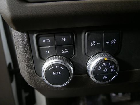 Used 2022 GMC Yukon SLT image 14