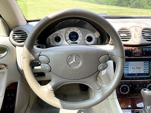 Used 2006 Mercedes-Benz CLK 500 Cabriolet image 2