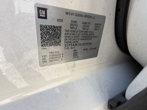 Used 2020 Cadillac Escalade ESV Premium Luxury image 9