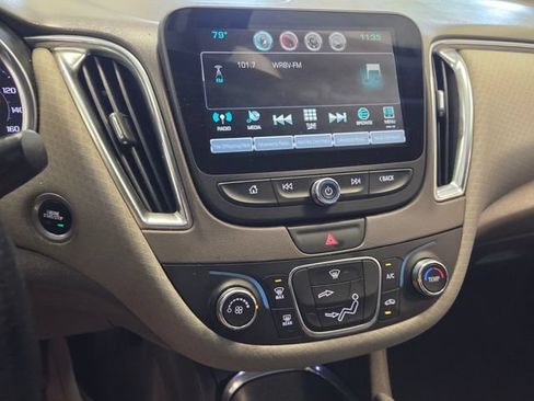 Used 2016 Chevrolet Malibu LT FWD image 21