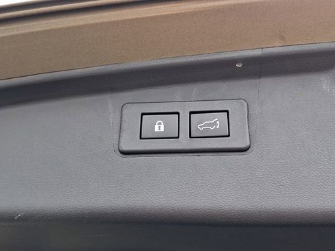 Certified 2025 Subaru Outback Premium image 29