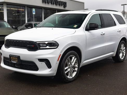 Used 2025 Dodge Durango GT AWD/4WD image 5