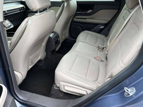 Certified 2022 Lincoln Corsair FWD w/ Premium Package image 17