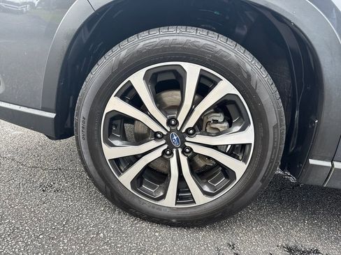 Used 2023 Subaru Forester Limited image 27