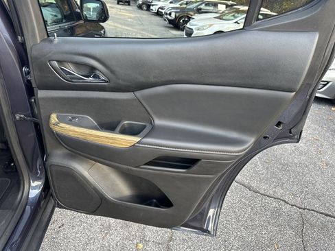 Used 2018 GMC Acadia Denali w/ Technology Package image 18