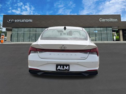 Used 2023 Hyundai Elantra Limited FWD image 6