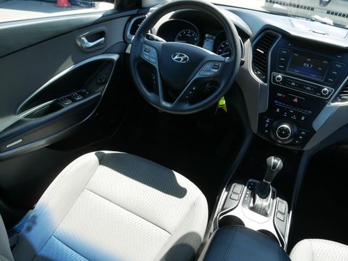 Used 2017 Hyundai Santa Fe Sport AWD/4WD image 9