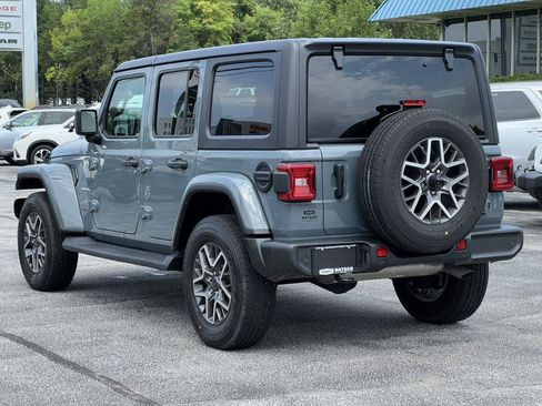 Used 2024 Jeep Wrangler Unlimited Sahara w/ Safety Group AWD/4WD image 7