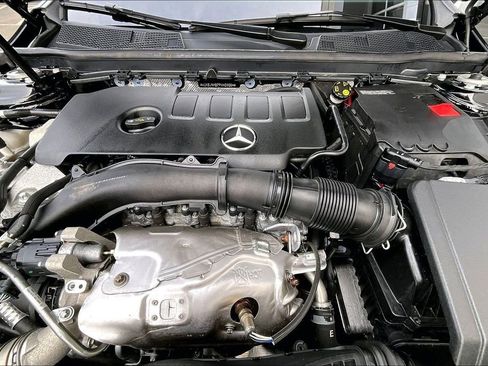 Certified 2023 Mercedes-Benz CLA 250 4MATIC image 9
