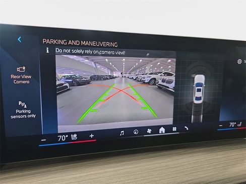 Certified 2025 BMW 330i Sedan w/ Convenience Package image 19