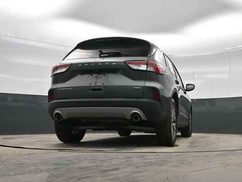 Used 2021 Ford Escape Titanium image 35