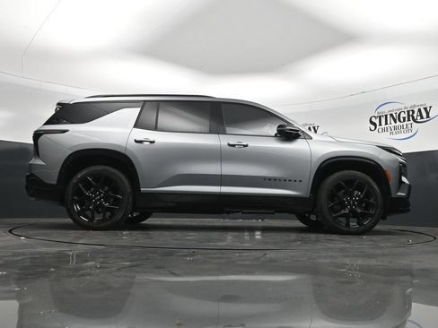 Certified 2024 Chevrolet Traverse RS w/ LPO, Floor Liner Package FWD image 33
