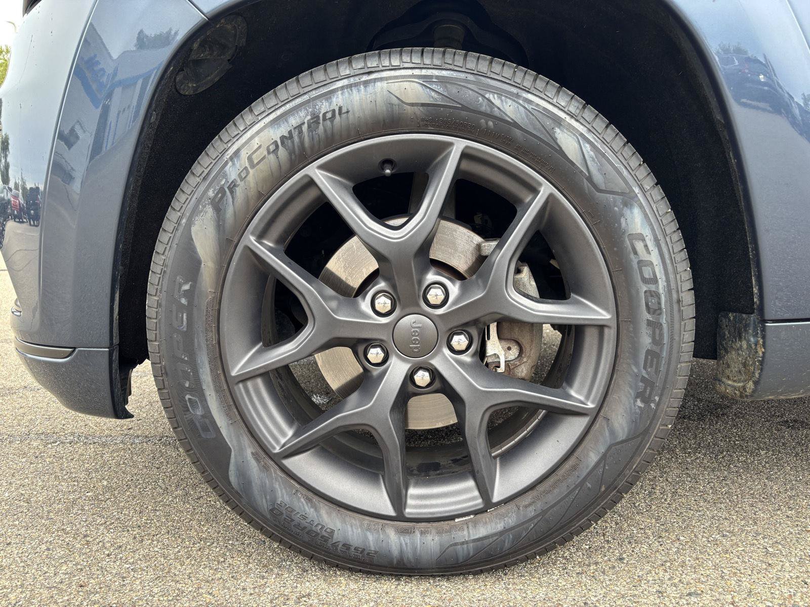 Used 2019 Jeep Grand Cherokee Limited X AWD/4WD image 9