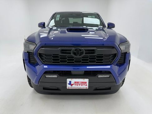 New 2025 Toyota Tacoma TRD Sport image 3