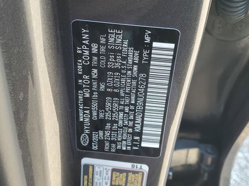 Used 2022 Genesis GV70 2.5T w/ Advanced Package image 33