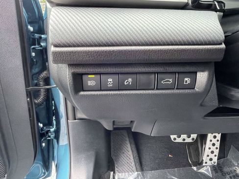 Used 2026 Toyota Camry SE FWD image 21