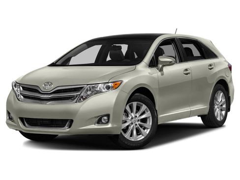 Used 2015 Toyota Venza LE image 1