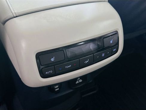 Used 2022 Hyundai Palisade SEL w/ 8P Bench Seat Package AWD/4WD image 31