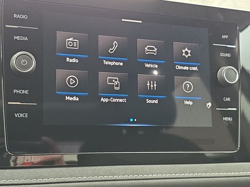 New 2026 Volkswagen Taos SE FWD image 20