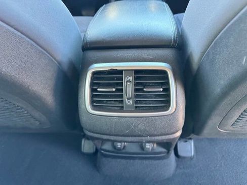 Used 2018 Kia Sorento FWD V6 image 22