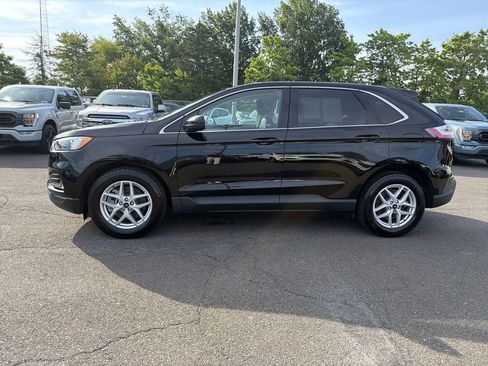 Used 2024 Ford Edge SEL w/ Convenience Package AWD/4WD image 2