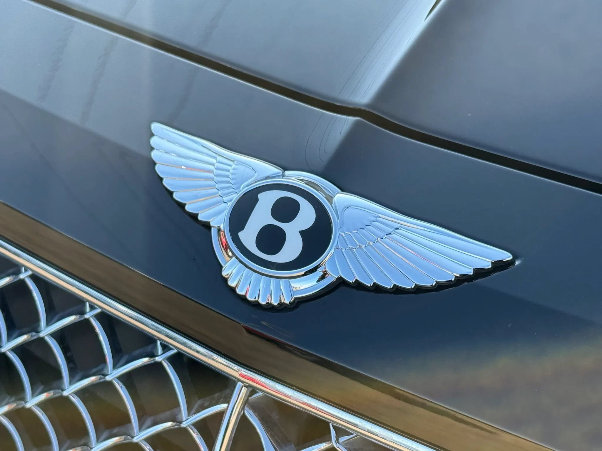 Used 2019 Bentley Bentayga AWD/4WD image 47