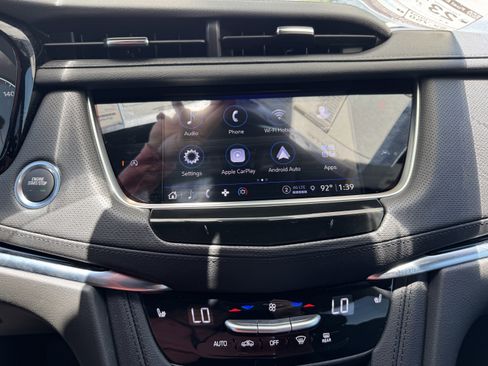 New 2025 Cadillac XT6 Luxury image 23