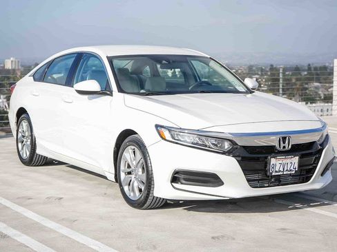 Used 2019 Honda Accord LX image 3