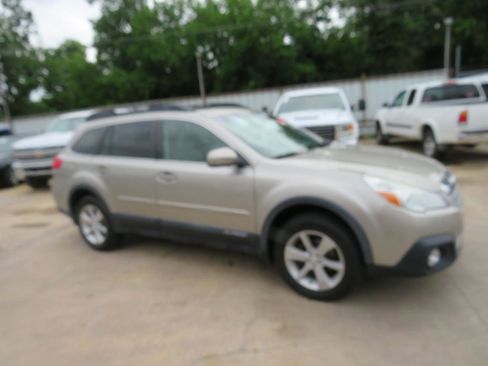 Used 2014 Subaru Outback 2.5i Premium w/ Moonroof Package image 30