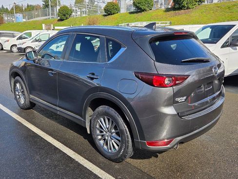 Used 2017 MAZDA CX-5 Touring w/ Preferred Equipment Package image 5