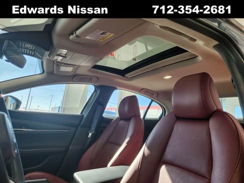 Used 2025 MAZDA MAZDA3 s image 18