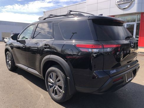 New 2026 Nissan Pathfinder SV image 12