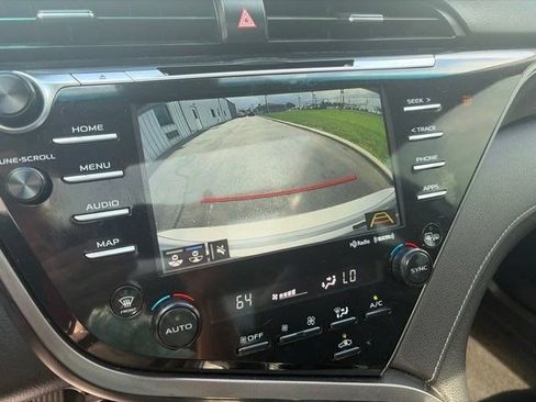 Used 2020 Toyota Camry XSE FWD image 22