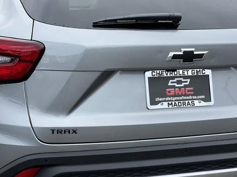 New 2026 Chevrolet Trax LT w/ Driver Confidence Package FWD image 31