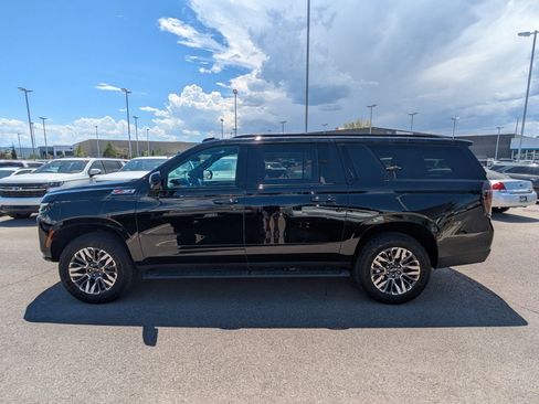 Used 2025 Chevrolet Suburban Z71 AWD/4WD image 7
